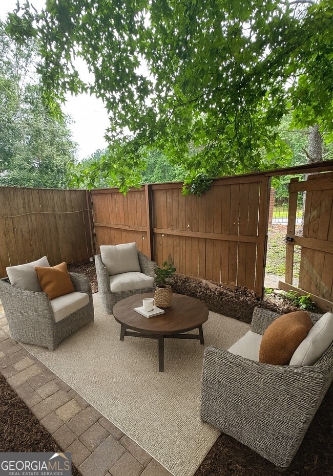 Building Photo - 6354 Shannon Pkwy