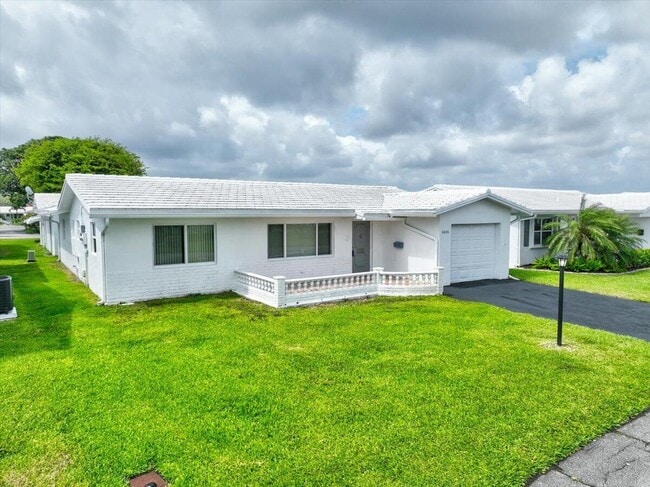 Building Photo - 2086 SW 12th Ave