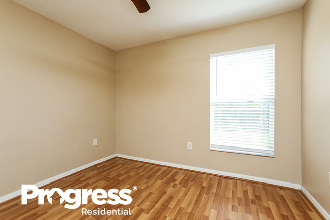 Building Photo - 2041 Colonial Woods Blvd