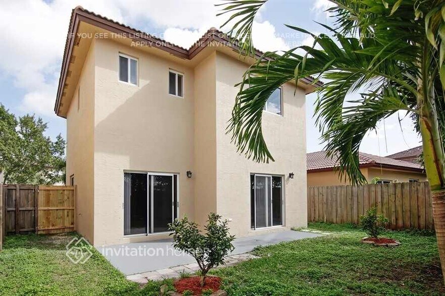 Building Photo - 2538 NE 41st Ave
