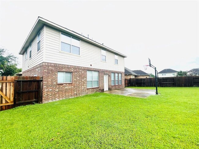 Building Photo - 13710 Clear Trail Ln