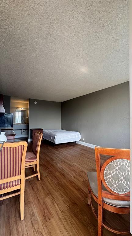 Building Photo - 7900 S Orange Blossom Trail