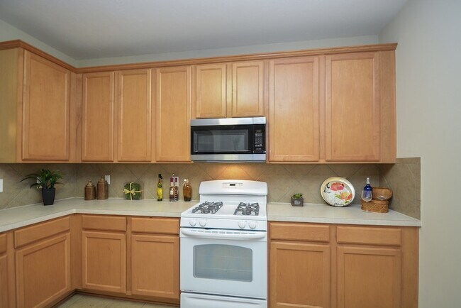 Building Photo - 9203 Kransbury Ln