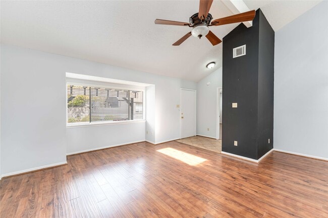 Building Photo - 2282 Gemini St