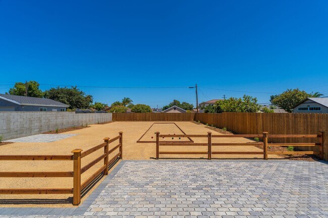 Building Photo - New Torrance Home!