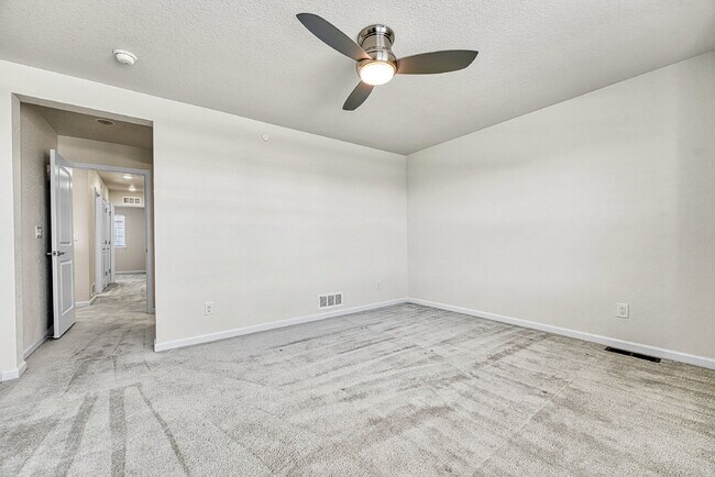 Building Photo - $2,295.95-  3 Bed, 2.5-Bath townhome in CO Springs with Central AC