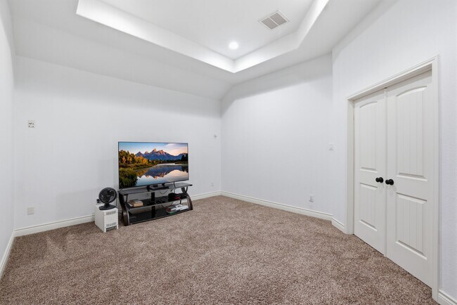 Building Photo - 135 Deerfield Meadow Dr