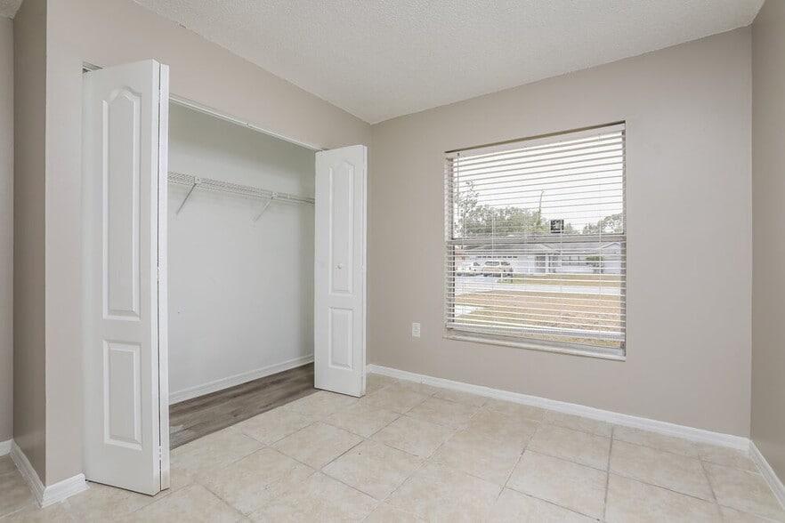 Building Photo - 703 Harland Ct