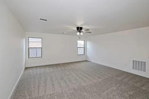 Building Photo - 7609 Woodford Ave