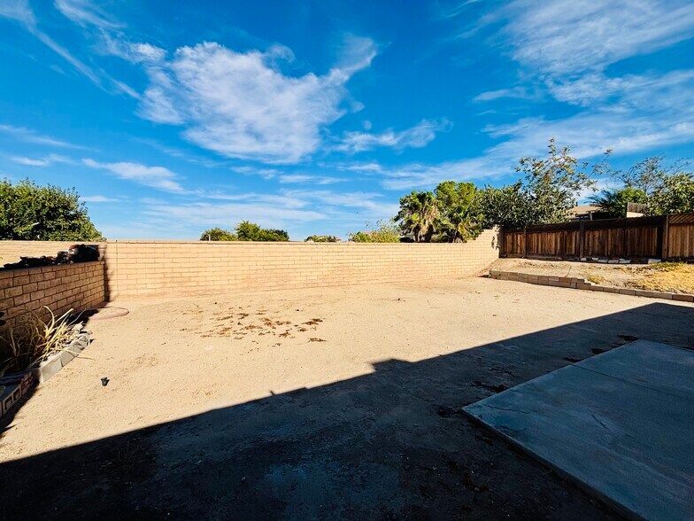 Building Photo - 36778 Spanish Broom Dr