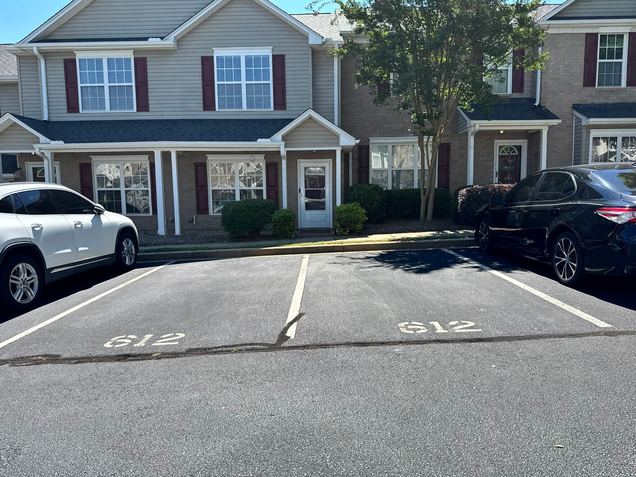 2 Private Parking Spaces - 612 Graythorn Ln