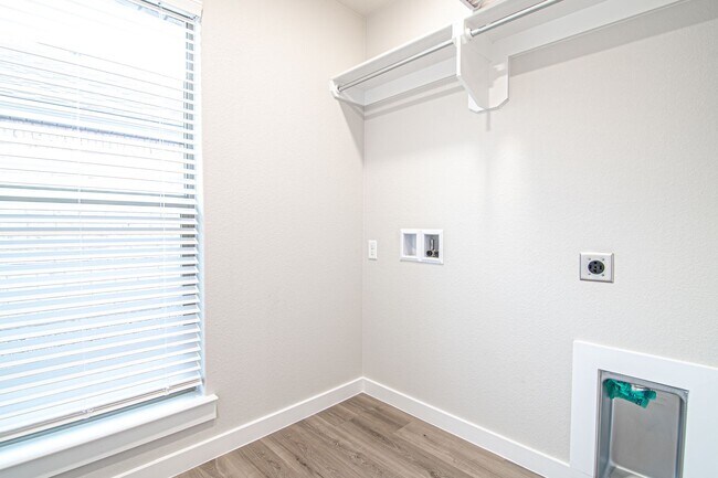 Building Photo - 2405 Copperhead Rd