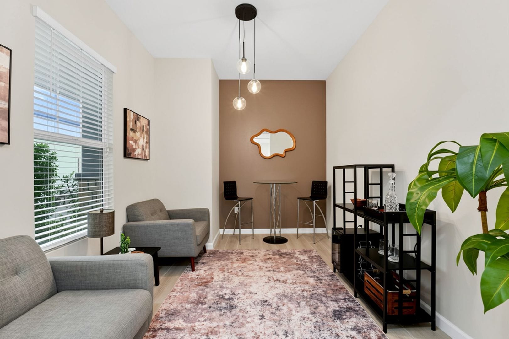 Building Photo - 5036 E Campo Bello Dr