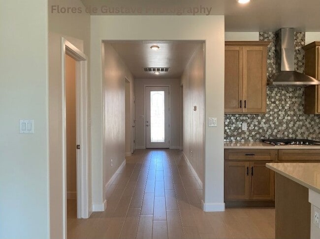 Building Photo - 2681 Silver Hawk Ave