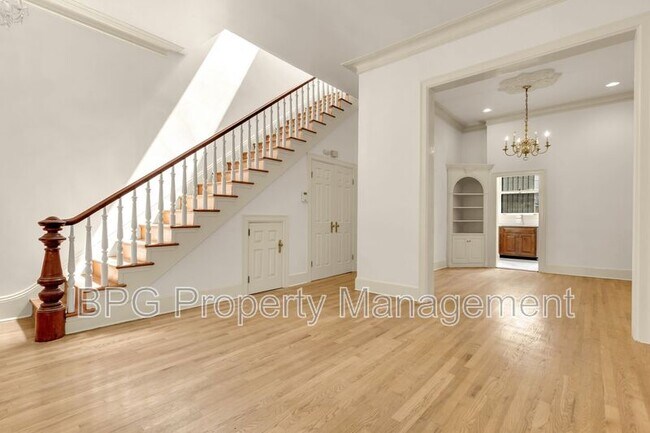 Building Photo - 1302 S St NW