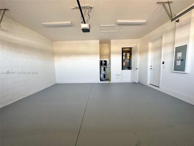 Building Photo - 13646 Abberwick Dr