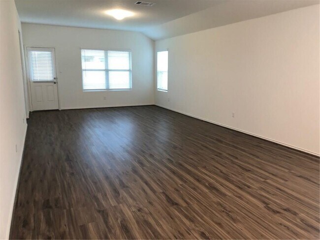 Building Photo - 3357 Pauling Loop