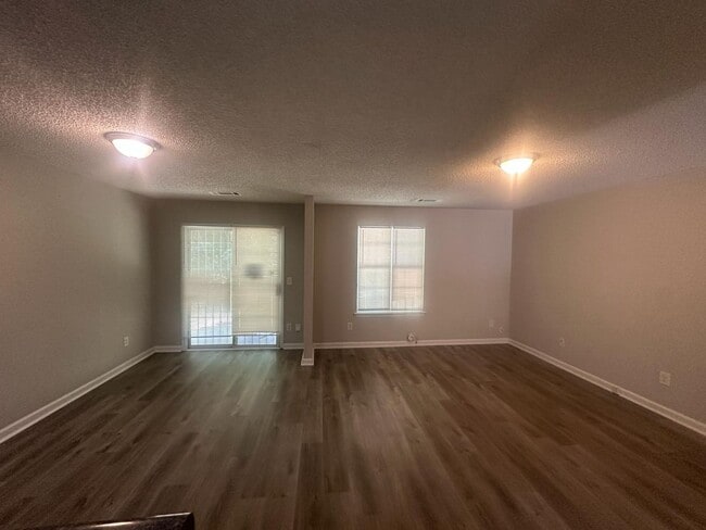 Building Photo - 1435 Maple Valley Ct