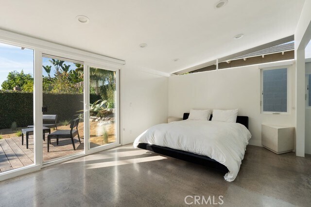 Building Photo - 2015 Irvine Ave