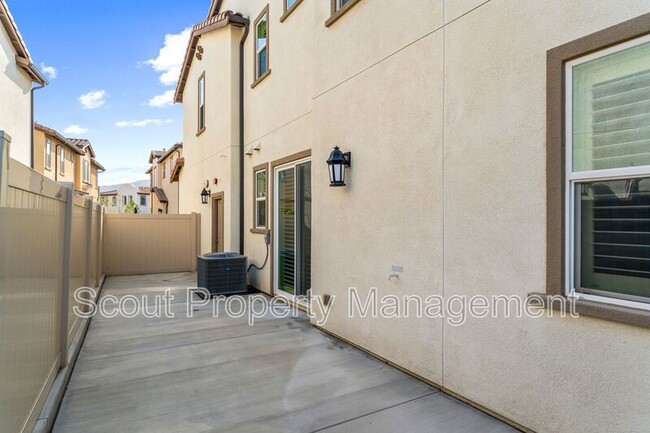 Building Photo - 31234 Calle Cirros