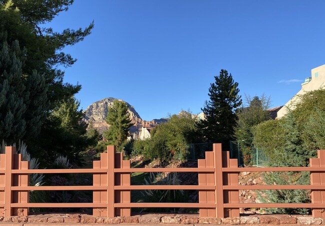 Building Photo - TOWNHOME - WEST SEDONA - NEPENTHE