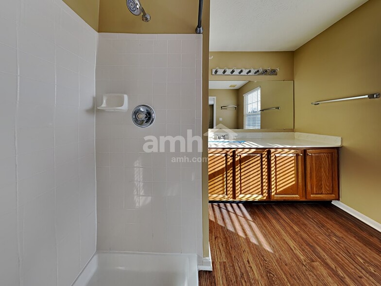 Building Photo - 935 Stone Ridge Ln