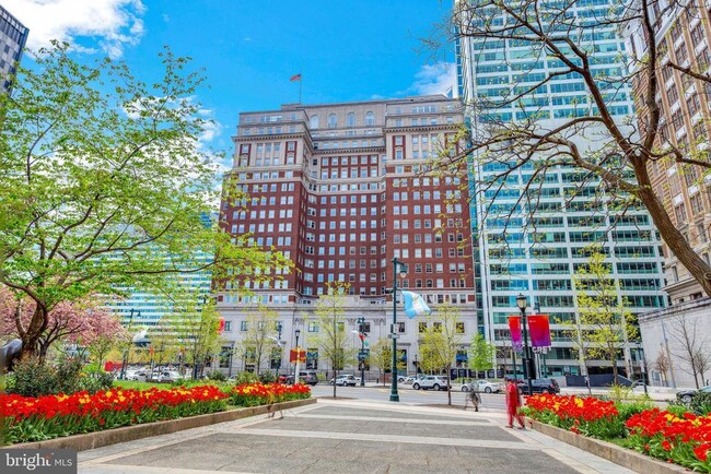 Building Photo - 1600-18 Arch St