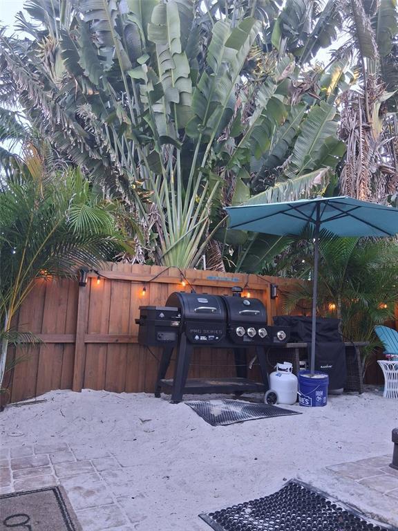 Building Photo - 216 Berry St