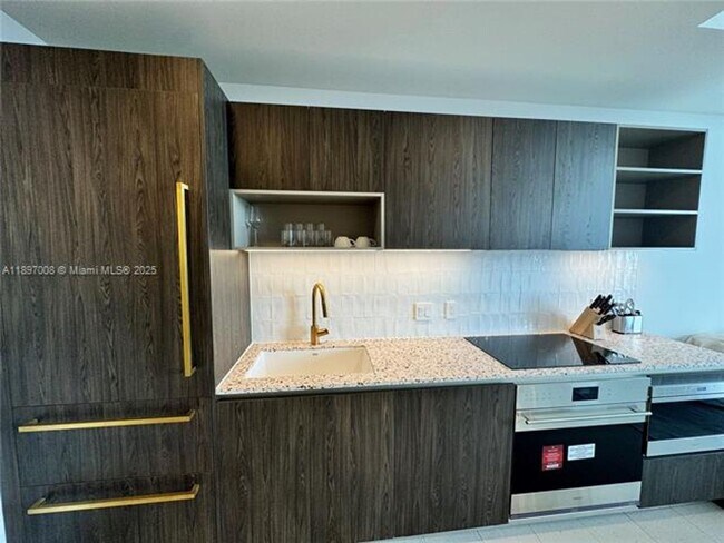 Building Photo - 159 NE 6th St