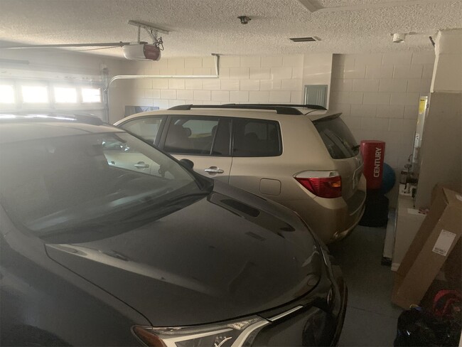 Building Photo - 2409 Serenity Bend