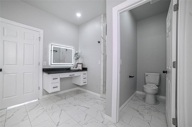 Building Photo - 4715 White Tail Ct