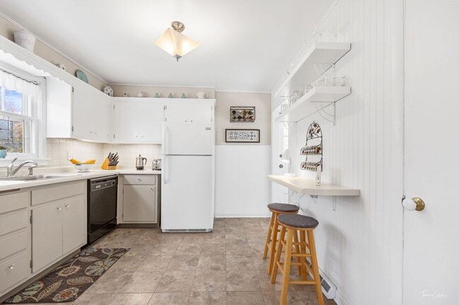 Building Photo - 1901 Curtiss St