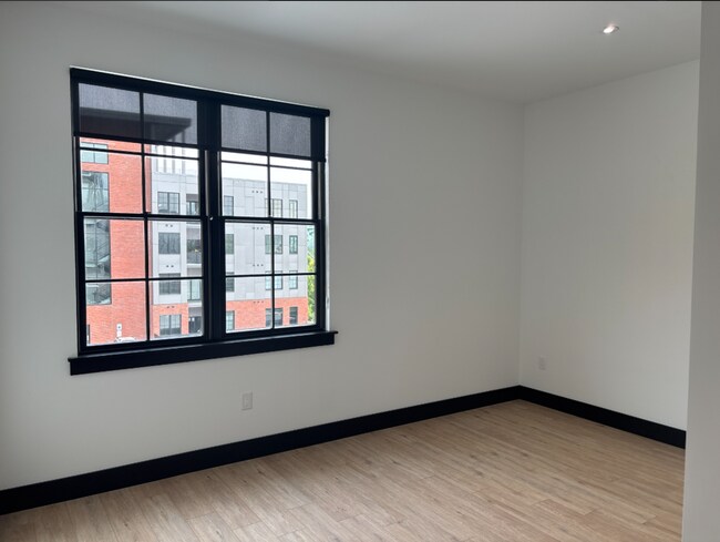 Building Photo - Watermark Residences