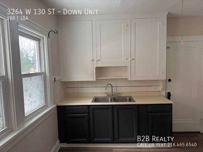 Building Photo - 3264 W 130th St