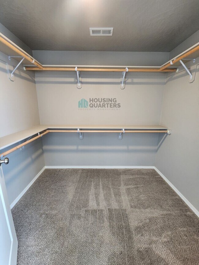 Building Photo - 209 S Lawson St