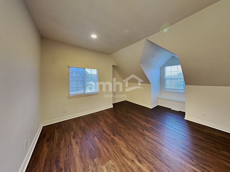 Building Photo - 436 N 2150 W