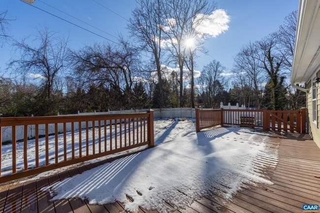 Building Photo - 703 Tilman Rd