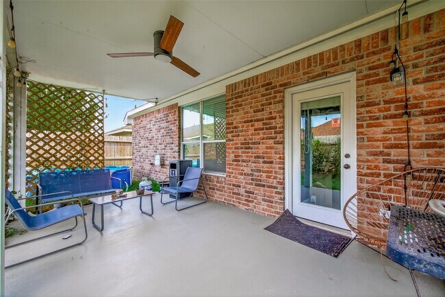 Building Photo - 20606 Spring Aspen Ln