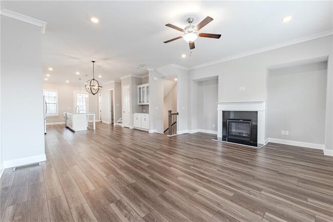 Building Photo - 5051 Pinckney Ln