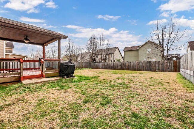 Building Photo - 3342 Cotham Ln