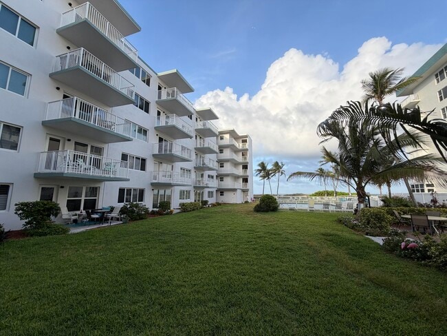 Building Photo - 1750 S Ocean Blvd