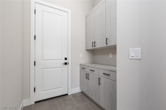 Building Photo - 10797 Canyon Bloom Dr