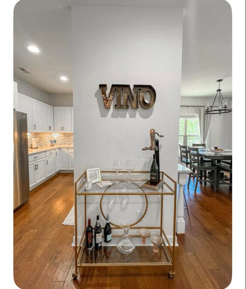 Building Photo - 135 Kingswood Cir
