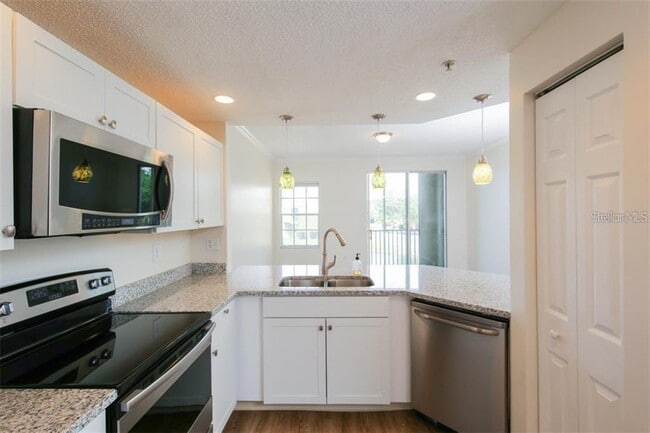 Building Photo - 5655 Bentgrass Dr