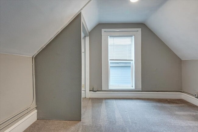 Building Photo - 3 Bedroom 1 Bath House - Menomonie