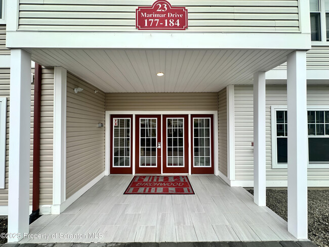 Building Photo - 177 Marimar Dr