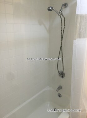 Building Photo - 1137 Commonwealth Ave