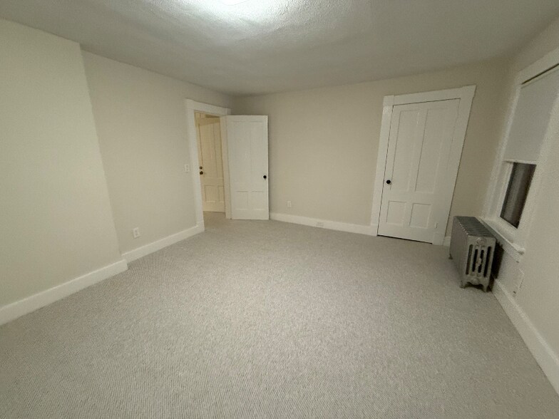 Building Photo - 23 Salem Rd