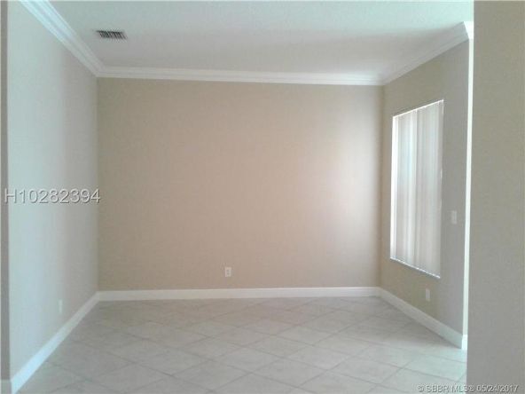 Building Photo - 3409 Lakeside Dr