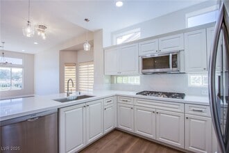 Building Photo - 2660 Crown Ridge Dr